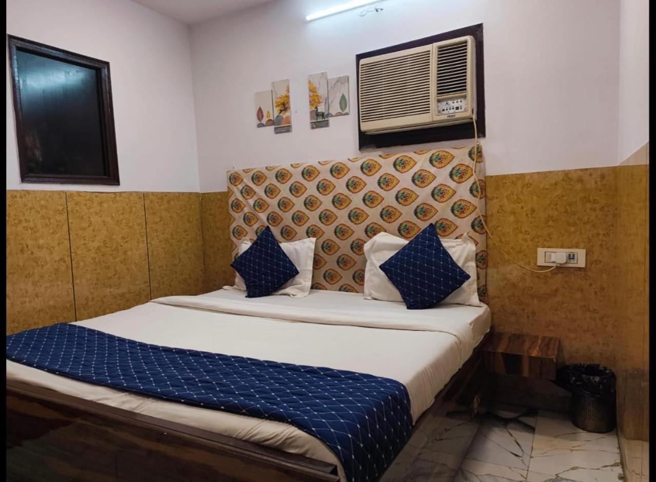 Hotel Metro Park Нью-Дели Экстерьер фото